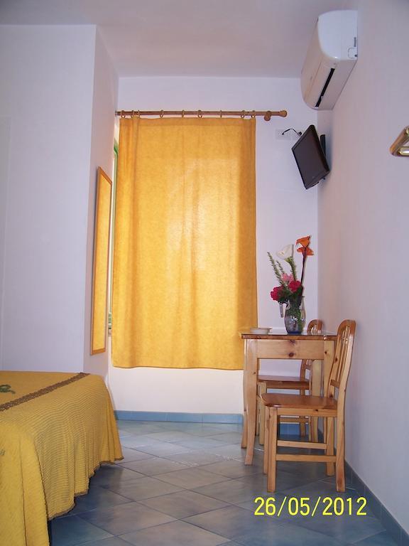 Albergo Macri イスキア島 エクステリア 写真