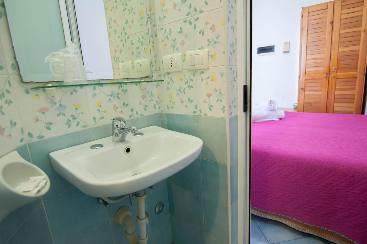 Albergo Macri イスキア島 エクステリア 写真