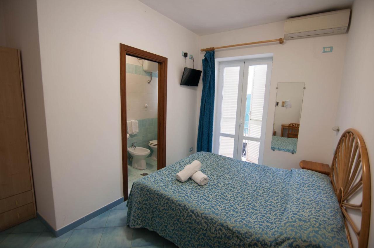 Albergo Macri イスキア島 エクステリア 写真