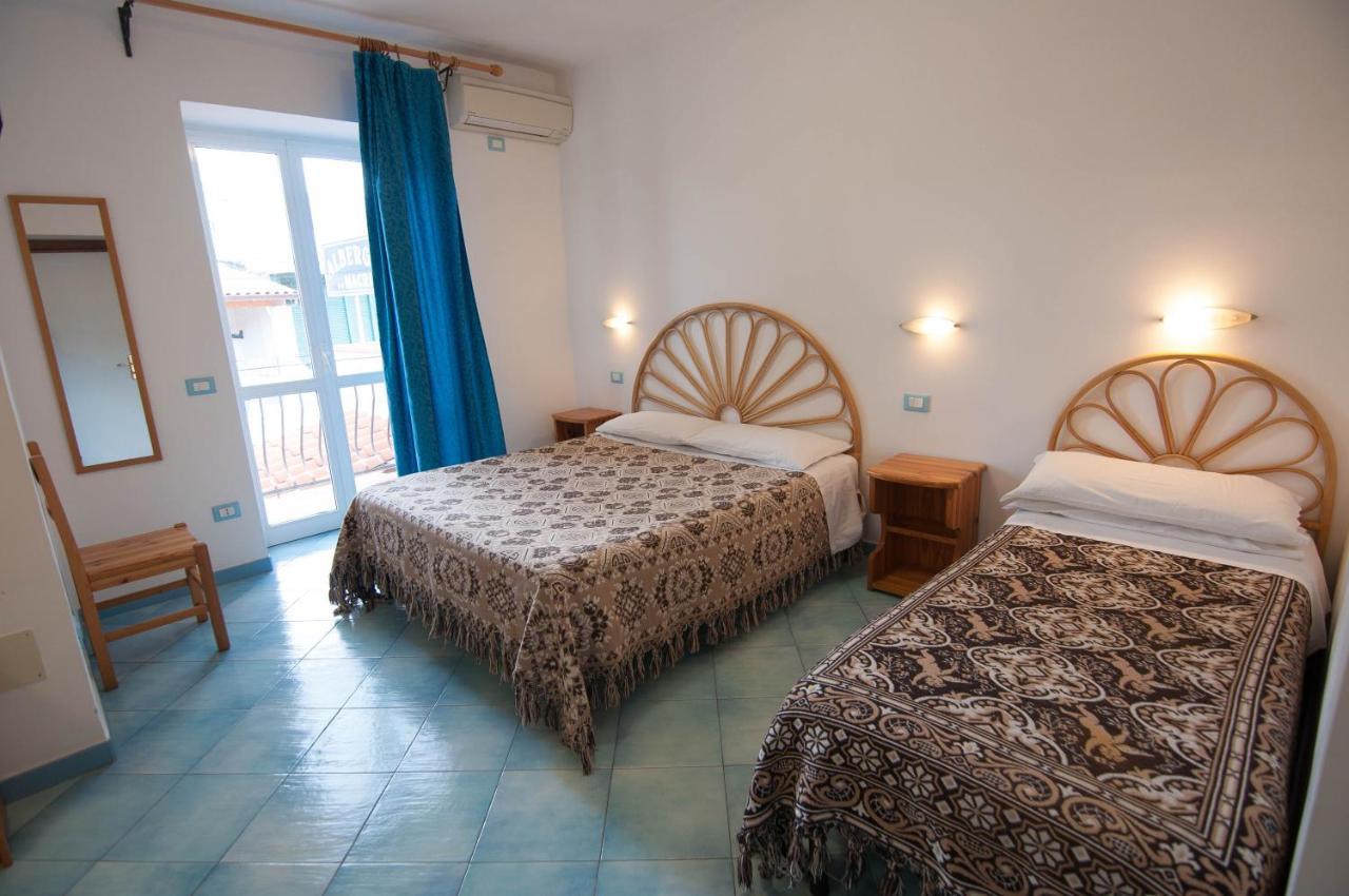 Albergo Macri イスキア島 エクステリア 写真