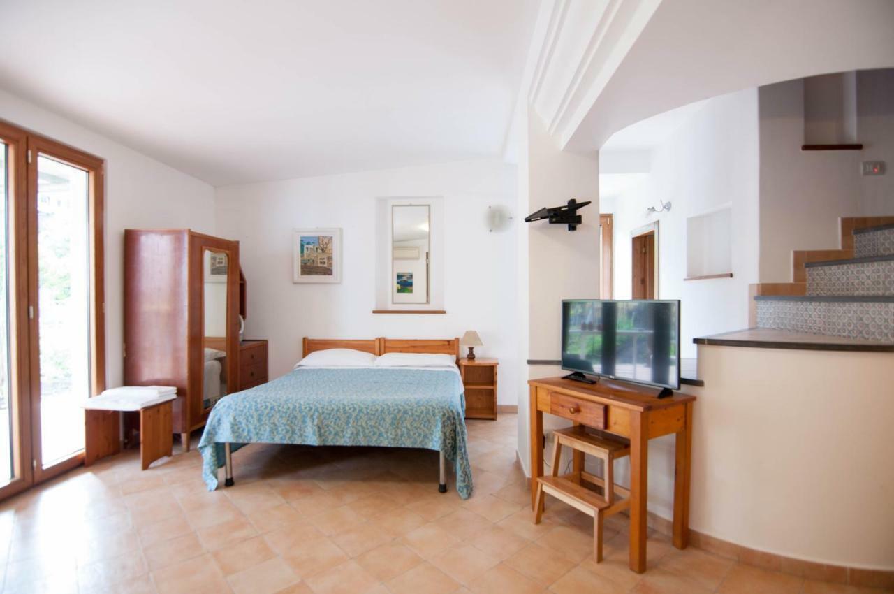 Albergo Macri イスキア島 エクステリア 写真